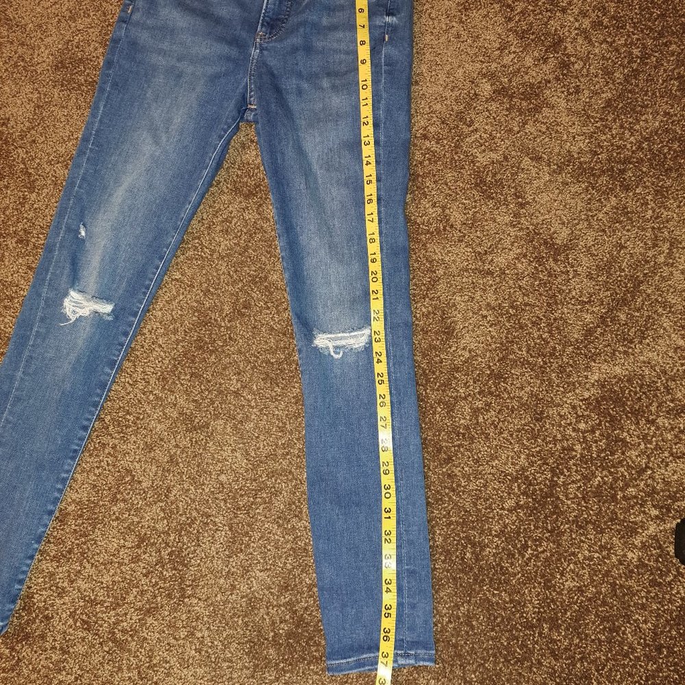 Express Skinny High Rise Distressed Jeans size 2R - Picture 9 of 12